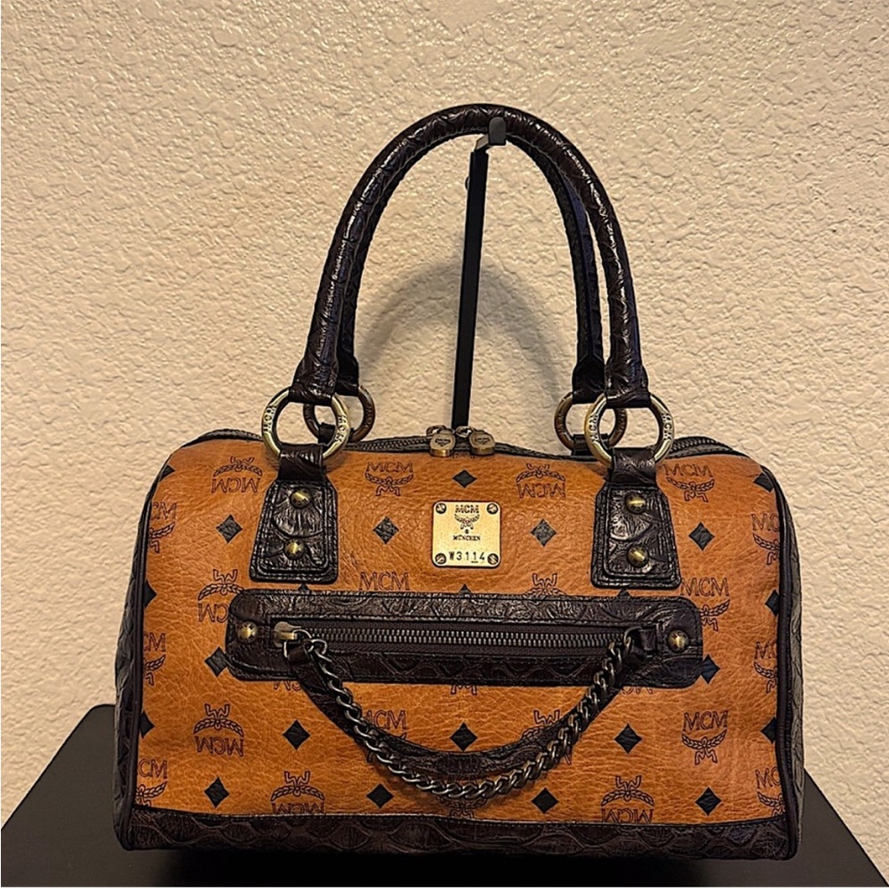 MCM Croc Leather Made In Germany Handbag. ZERO callouts - Picture 3 of 15